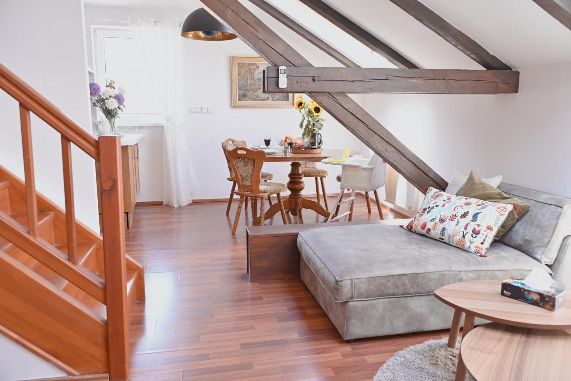 Bohemian Symphony Appartement Praag Buitenkant foto