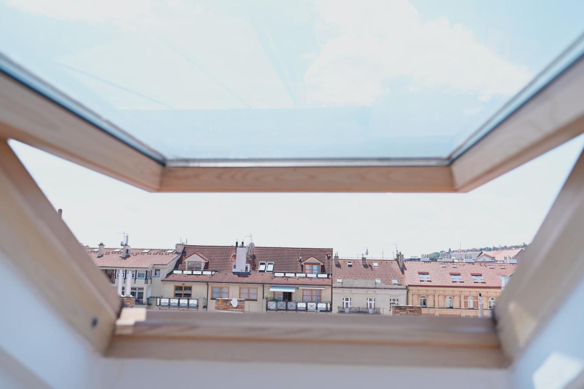 Bohemian Symphony Appartement Praag Buitenkant foto